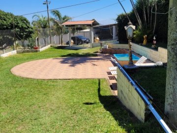 Vista da Casa e Terrenos