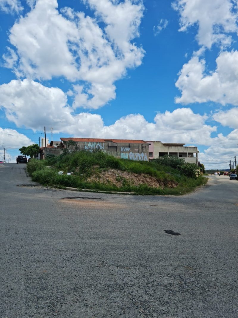 Terreno - Venda - Jardim Vitória - Mairinque - SP