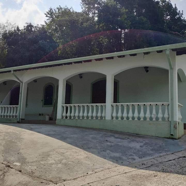 Frente e Avarandada