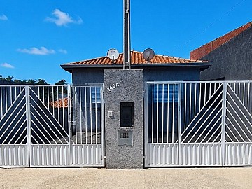 Casa em Lan�amento