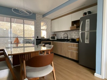 Casa em Lan�amento