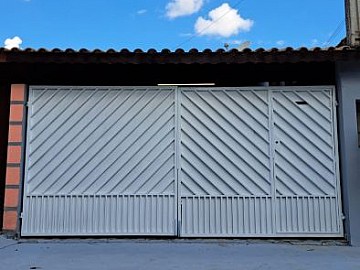Casa em Lan�amento